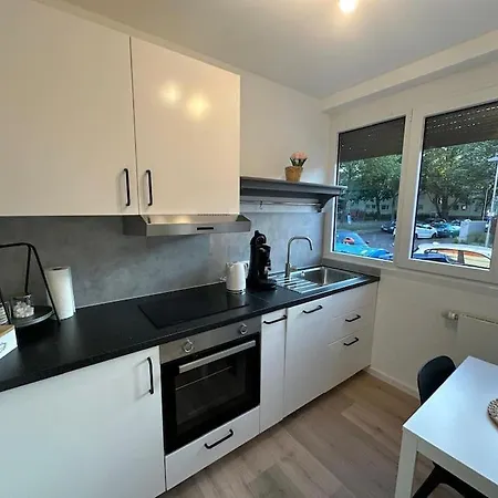 Elegante Und Moderne דירה